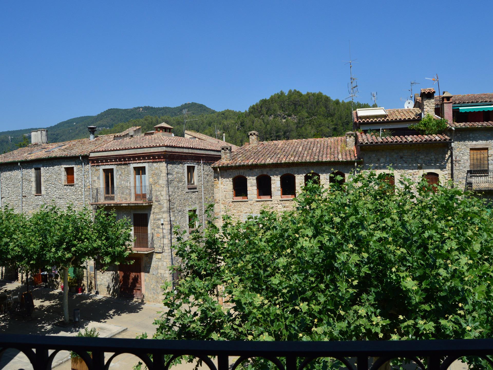 Maison de village - Sant Llorenç De La Muga - 8 chambres -   occupants